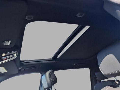 New 2026 Jeep Grand Wagoneer 4WD image 22