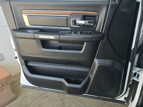 Used 2015 RAM 1500 Laramie w/ Convenience Group AWD/4WD image 20