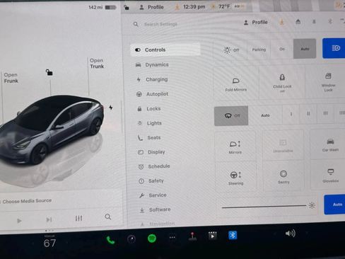 Used 2023 Tesla Model 3 Standard Range RWD image 15
