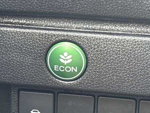 Used 2017 Honda Fit EX image 32