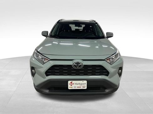 Used 2019 Toyota RAV4 XLE AWD/4WD image 3
