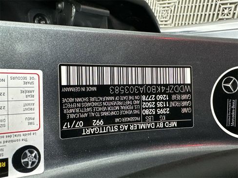 Used 2018 Mercedes-Benz E 300 4MATIC image 33