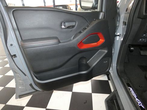 Used 2023 Nissan Frontier PRO-4X w/ Pro Convenience Package image 22