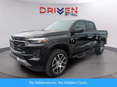 Used 2024 Chevrolet Colorado Z71 w/ Z71 Convenience Package 2