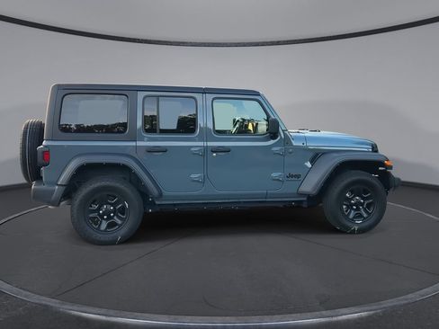 Used 2024 Jeep Wrangler Unlimited Sport AWD/4WD image 9