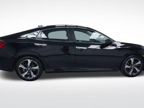 Used 2017 Honda Civic Touring image 9
