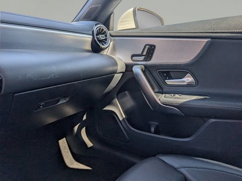 Used 2020 Mercedes-Benz CLA 250 w/ Premium Package image 30