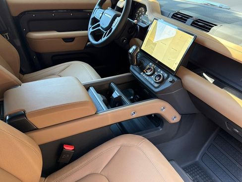 New 2026 Land Rover Defender 110 X-Dynamic SE AWD/4WD image 27
