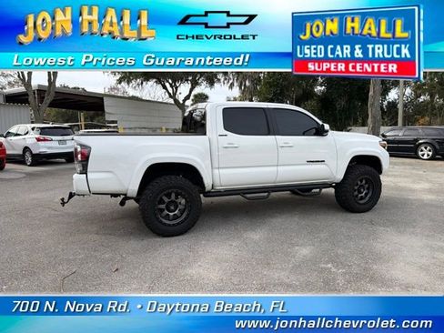 Used 2021 Toyota Tacoma Limited image 13