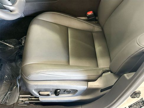 Used 2025 Lexus ES 350 w/ Premium Package FWD image 19