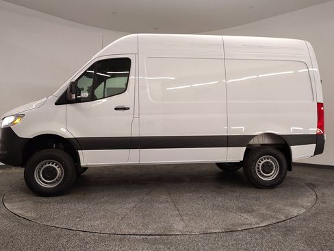 New 2026 Mercedes-Benz Sprinter 2500 image 2