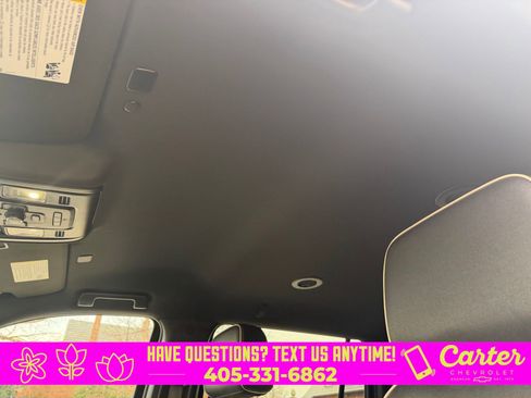 Used 2023 Chevrolet Suburban Premier image 19