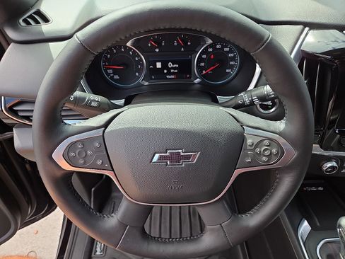 Used 2022 Chevrolet Traverse RS image 20