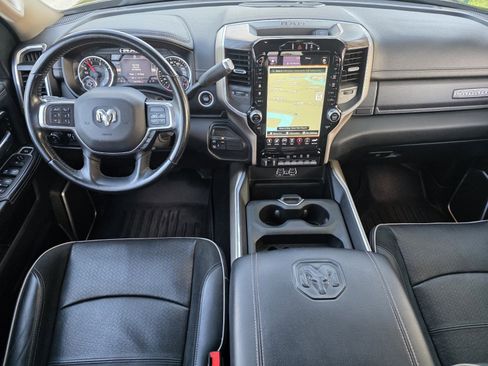 Used 2021 RAM 3500 Laramie AWD/4WD image 4