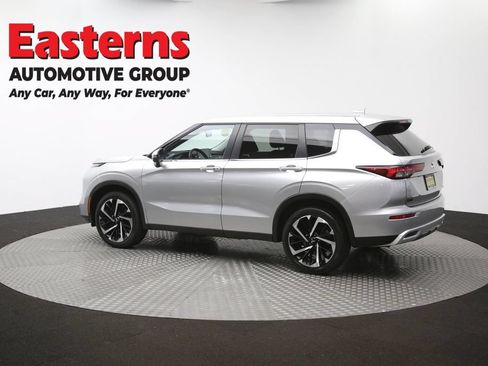 Used 2024 Mitsubishi Outlander SE AWD/4WD image 62