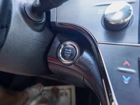 Used 2016 Toyota Avalon Limited w/ Toyota Safety Sense Package FWD image 25