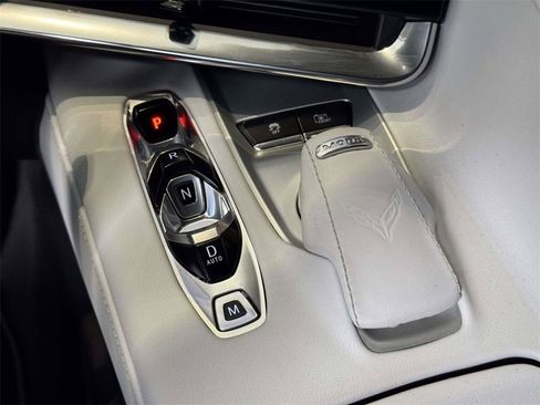 Used 2021 Chevrolet Corvette Stingray Preferred Cpe w/ Z51 Performance Package image 8