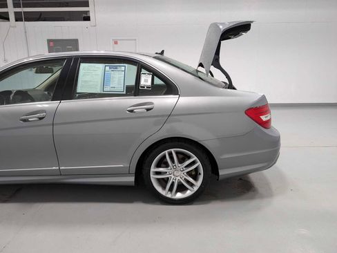 Used 2012 Mercedes-Benz C 300 Sport image 11