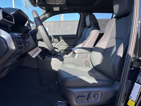 New 2025 Toyota 4Runner TRD Off-Road Premium image 9