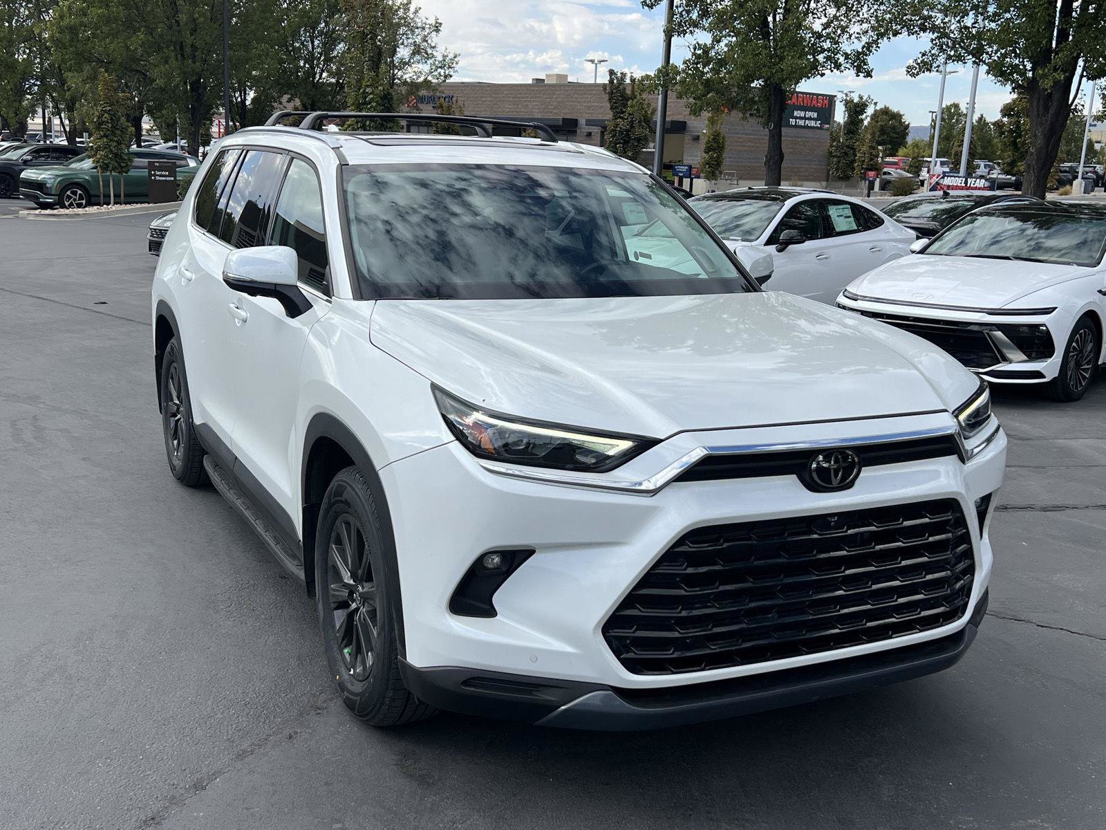 Used 2025 Toyota Grand Highlander AWD Hybrid image 13