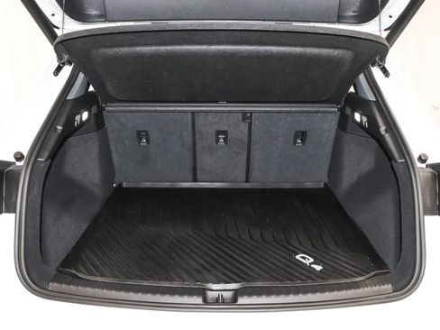 Used 2025 Audi Q4 e-tron Premium Plus w/ Premium Plus image 42