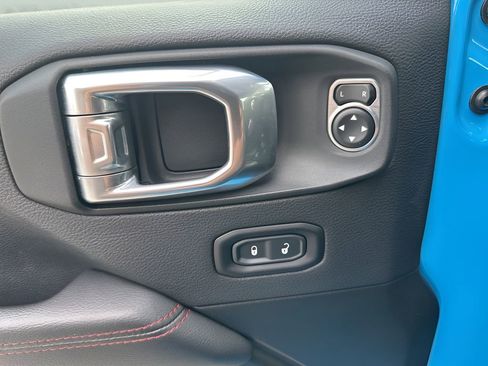 Used 2021 Jeep Wrangler Unlimited Rubicon image 22