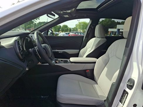 Used 2025 Lexus RX 350 Premium w/ Accessory Package (Z1) FWD image 16