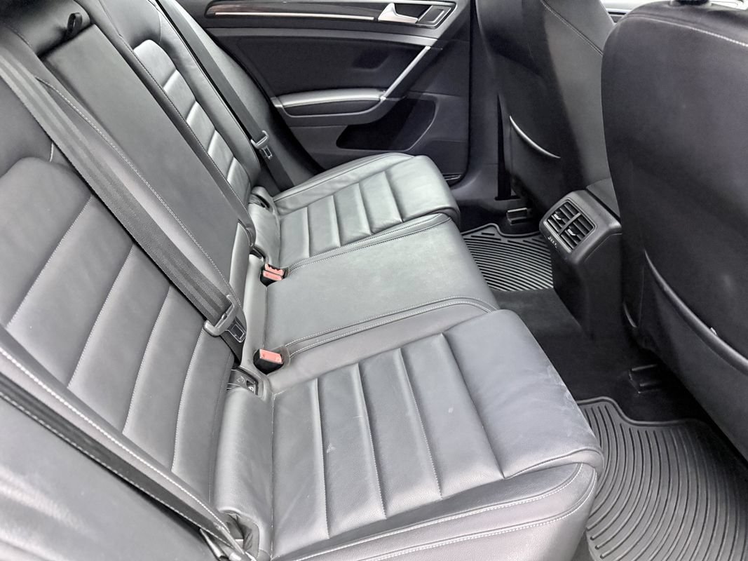 Used 2017 Volkswagen Golf R 4-Door AWD/4WD image 14