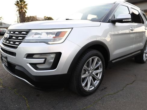 Used 2016 Ford Explorer Limited image 43