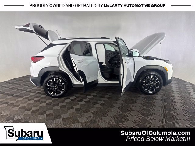 Used 2023 Chevrolet TrailBlazer LT FWD image 18