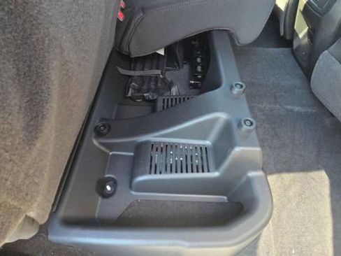 New 2026 GMC Canyon Elevation w/ Convenience Package image 18