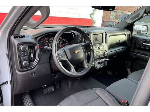 Used 2024 Chevrolet Silverado 1500 Custom image 14