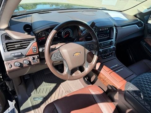 Used 2020 Chevrolet Tahoe Premier AWD/4WD image 13