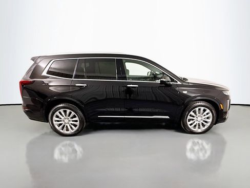 Used 2025 Cadillac XT6 Premium Luxury w/ Technology Package AWD/4WD image 8