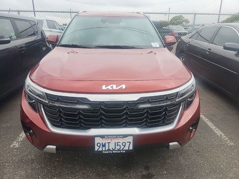 Certified 2024 Kia Seltos S FWD image 2