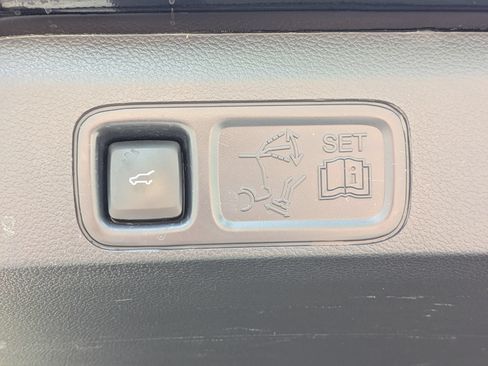 Used 2023 Ford Expedition Platinum AWD/4WD image 35