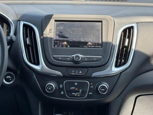 Used 2022 Chevrolet Equinox LT FWD image 13