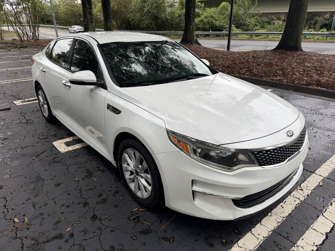 Used 2018 Kia Optima EX FWD image 3