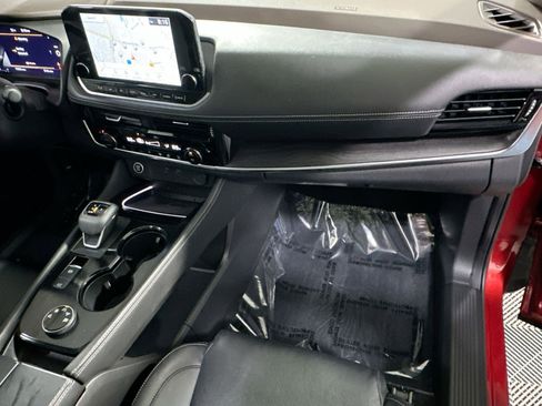 Used 2023 Nissan Rogue Platinum w/ Platinum Premium Package image 33