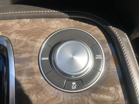 Used 2024 Nissan Armada Platinum w/ Captain's Chairs Package image 28