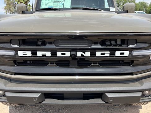 New 2026 Ford Bronco Outer Banks image 21