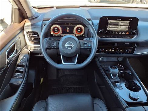 Certified 2023 Nissan Rogue Platinum w/ Platinum Premium Package image 14