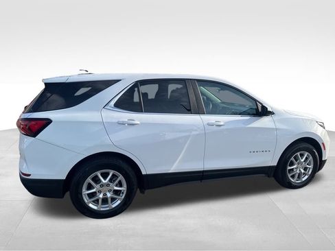 Used 2024 Chevrolet Equinox LT image 6