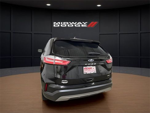 Used 2024 Ford Edge SEL image 16