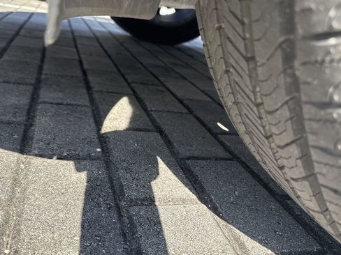 Used 2022 Volkswagen Tiguan SE image 20