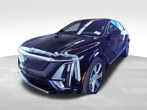 Used 2024 Cadillac Lyriq Tech w/ Driver Assist Package AWD/4WD image 2