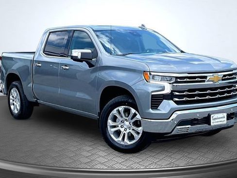 Used 2024 Chevrolet Silverado 1500 LTZ w/ Technology Package AWD/4WD image 3