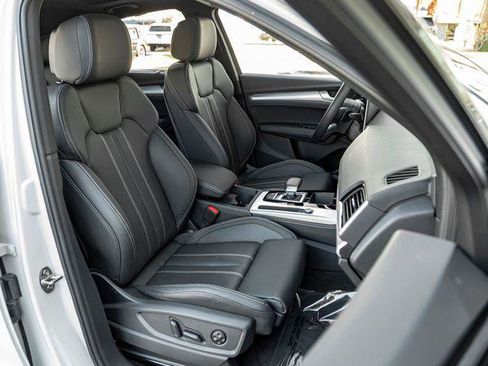 Certified 2025 Audi Q5 2.0T Premium Plus w/ Premium Plus Package AWD/4WD image 25