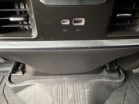 Certified 2024 GMC Sierra 1500 Elevation w/ Elevation Premium Package image 16