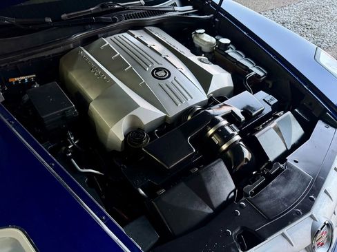 Used 2006 Cadillac XLR image 17